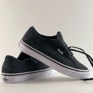 Vans  Diamo Ni Hairy Suede Black/True White Shoes